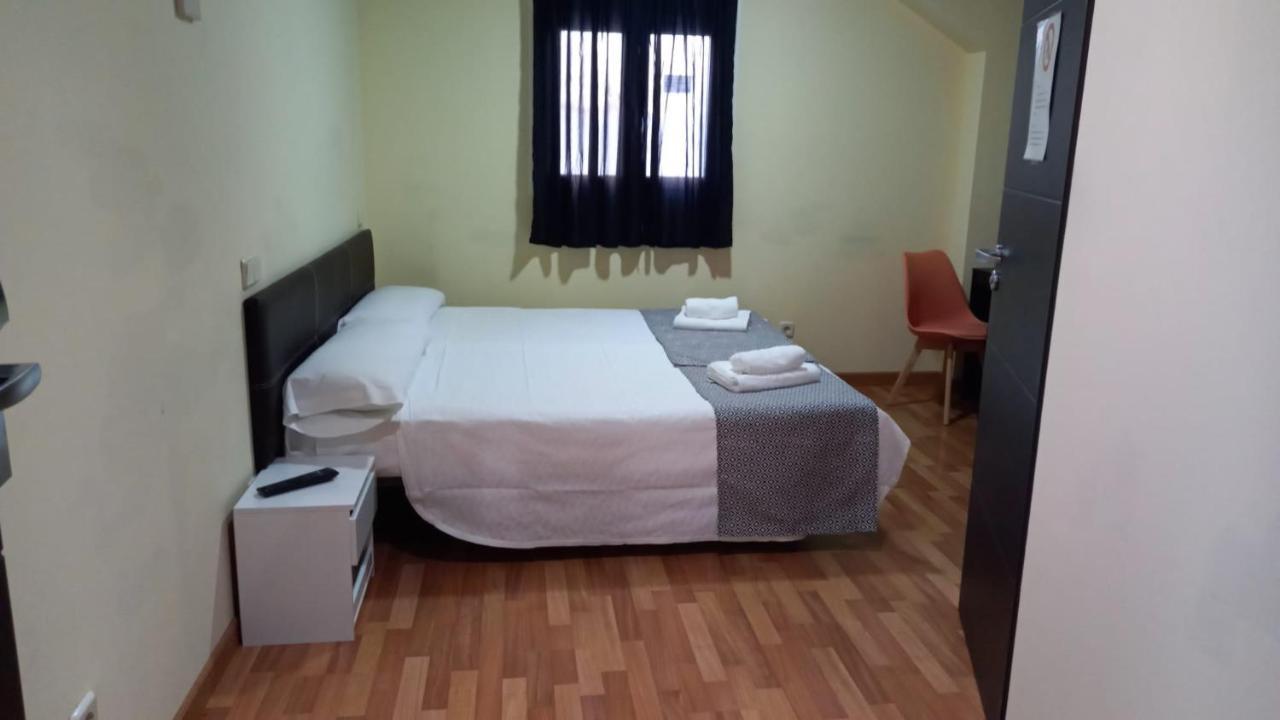 Aparthotel Las Olivas- Borox à Seseña Nuevo Extérieur photo